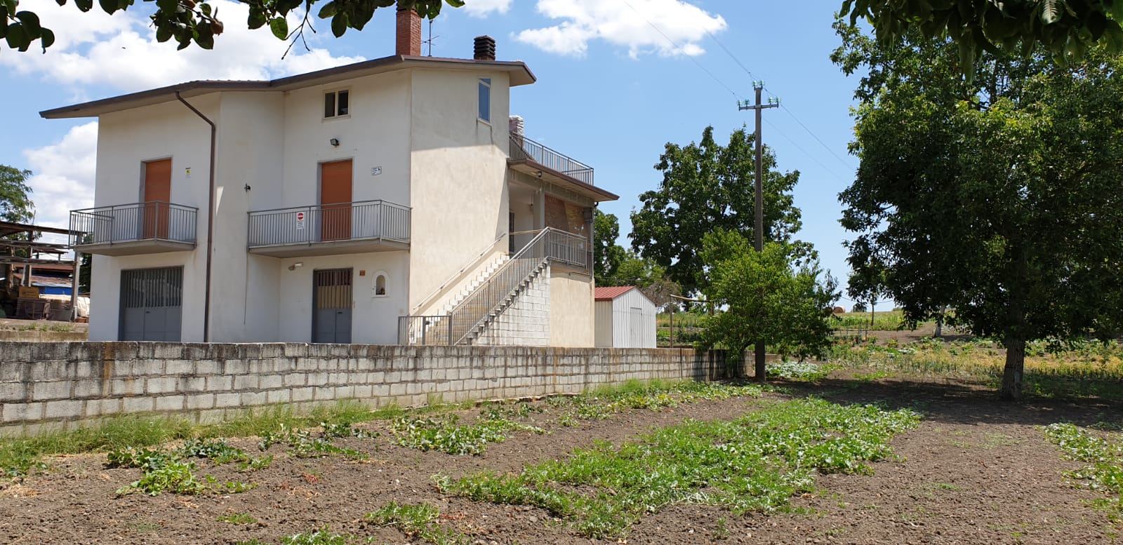 CASA  CON TERRENO PIANEGGIANTE  95.000